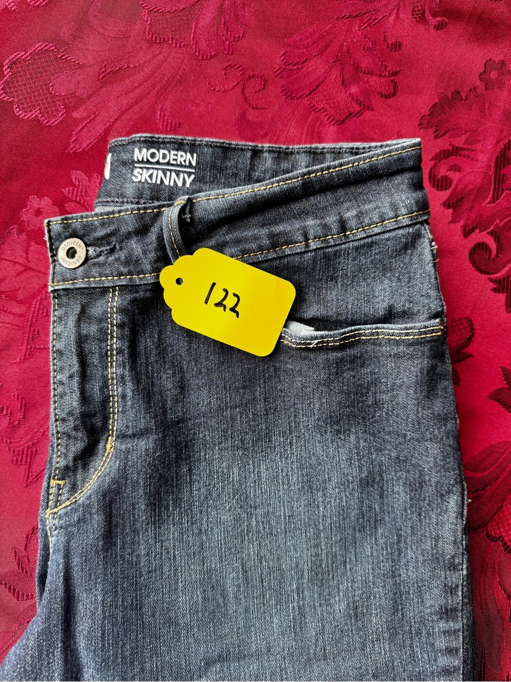Levi’s Women's Dark Blue Stretch Denim Jeans - Picture 3 of 7